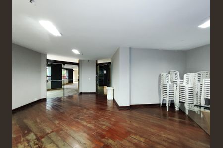 Apartamento à venda com 84m², 2 quartos e 1 vaga Apartamento à venda com 84m², 2 quartos e 1 vagaÁrea comum - Salão de festas