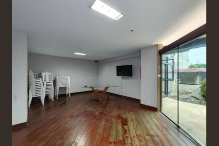 Apartamento à venda com 84m², 2 quartos e 1 vaga Apartamento à venda com 84m², 2 quartos e 1 vagaÁrea comum - Salão de festas