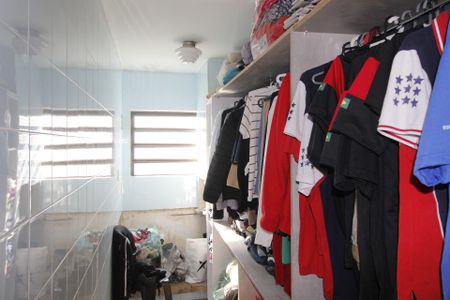 Casa à venda com 297m², 3 quartos e 1 vagaCloset