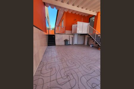 Casa à venda com 250m², 3 quartos e 2 vagas