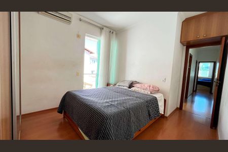 Casa à venda com 120m², 3 quartos e 3 vagas