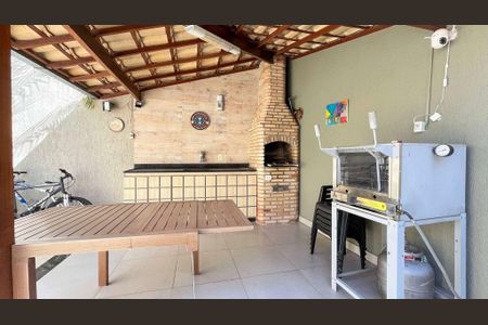 Casa à venda com 120m², 3 quartos e 3 vagas