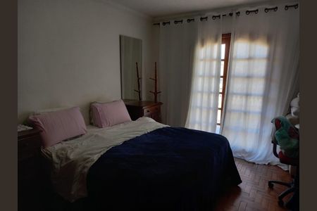 Casa à venda com 3 quartos, 297m² em Vila Arriete, São Paulo