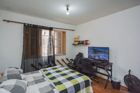 Casa à venda com 4 quartos, 140m² em Jardim Sabara, São Paulo