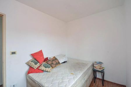 Casa à venda com 4 quartos, 140m² em Jardim Sabara, São Paulo