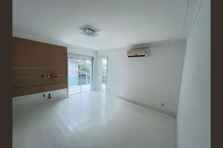 Casa à venda com 5 quartos, 360m² em Piratininga, Niterói
