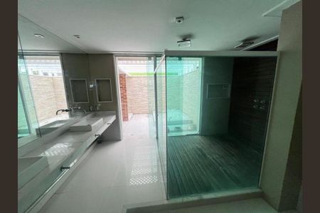 Casa à venda com 5 quartos, 360m² em Piratininga, Niterói