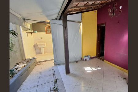 Casa à venda com 2 quartos, 95m² em Piratininga, Niterói