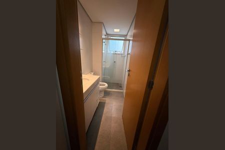 Apartamento à venda com 74m², 2 quartos e 2 vagas Apartamento à venda com 74m², 2 quartos e 2 vagasBanheiro