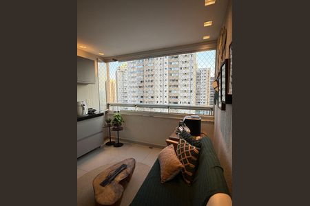 Apartamento à venda com 74m², 2 quartos e 2 vagas Apartamento à venda com 74m², 2 quartos e 2 vagasVaranda