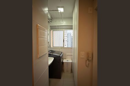 Apartamento à venda com 74m², 2 quartos e 2 vagas Apartamento à venda com 74m², 2 quartos e 2 vagasÁrea de Serviço