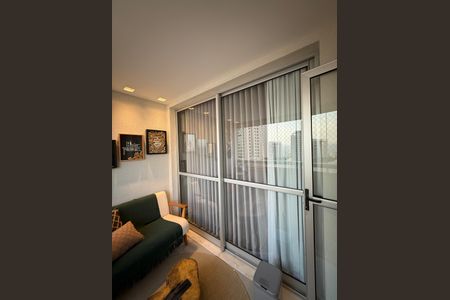 Apartamento à venda com 74m², 2 quartos e 2 vagas Apartamento à venda com 74m², 2 quartos e 2 vagasVaranda