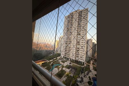 Apartamento à venda com 74m², 2 quartos e 2 vagas Apartamento à venda com 74m², 2 quartos e 2 vagasVaranda