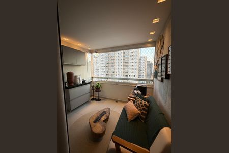 Apartamento à venda com 74m², 2 quartos e 2 vagas Apartamento à venda com 74m², 2 quartos e 2 vagasVaranda