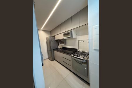 Apartamento à venda com 74m², 2 quartos e 2 vagas Apartamento à venda com 74m², 2 quartos e 2 vagasCozinha