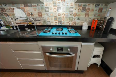 Apartamento à venda com 70m², 2 quartos e 2 vagasCozinha