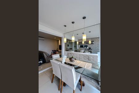 Apartamento à venda com 68m², 2 quartos e 2 vagasVaranda da Sala