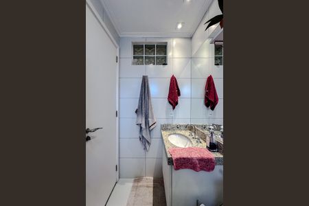 Apartamento à venda com 68m², 2 quartos e 2 vagasBanheiro da Suíte