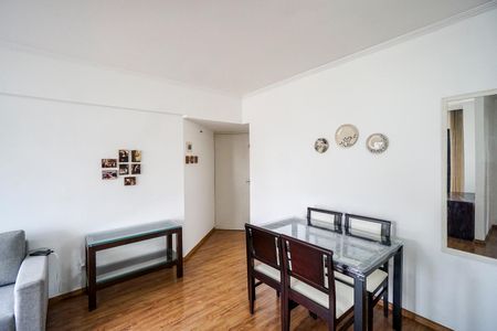 Apartamento para alugar com 48m², 2 quartos e 1 vaga Apartamento para alugar com 48m², 2 quartos e 1 vagaSala