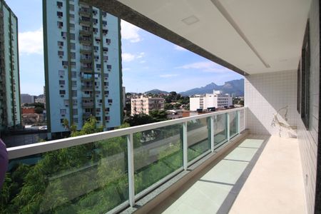 Apartamento à venda com 144m², 3 quartos e 1 vagaSala - Varanda