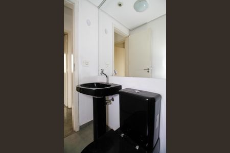 Apartamento à venda com 55m², 2 quartos e 1 vagaBanheiro Social