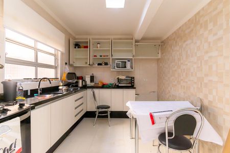 Apartamento à venda com 77m², 2 quartos e sem vagaCozinha