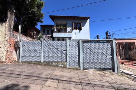 Casa à venda com 175m², 3 quartos e 2 vagasFachada