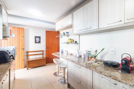 Casa à venda com 175m², 3 quartos e 2 vagasCozinha