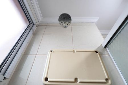 Apartamento para alugar com 65m², 2 quartos e 1 vagaBanheiro