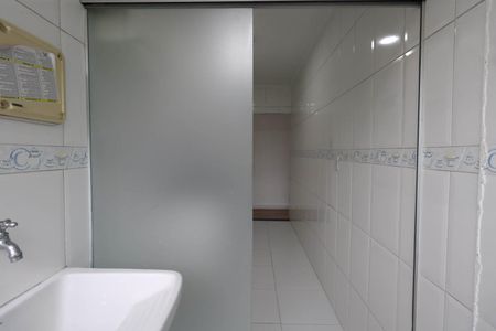 Apartamento para alugar com 65m², 2 quartos e 1 vagaÁrea de Serviço