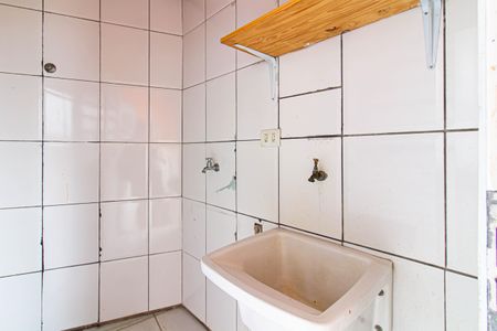 Casa para alugar com 63m², 2 quartos e sem vagaÁrea de Serviço