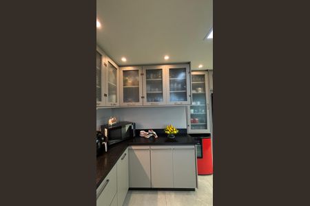 Apartamento à venda com 300m², 3 quartos e 5 vagasCozinha