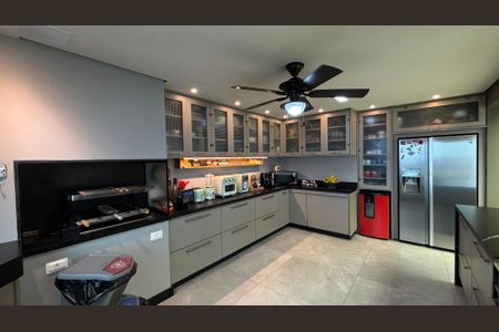 Apartamento à venda com 300m², 3 quartos e 5 vagasCozinha