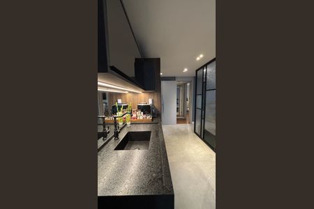 Apartamento à venda com 300m², 3 quartos e 5 vagasCopa