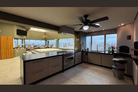 Apartamento à venda com 300m², 3 quartos e 5 vagasCozinha