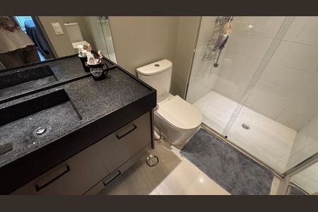 Apartamento à venda com 300m², 3 quartos e 5 vagasBanheiro da Suíte 2