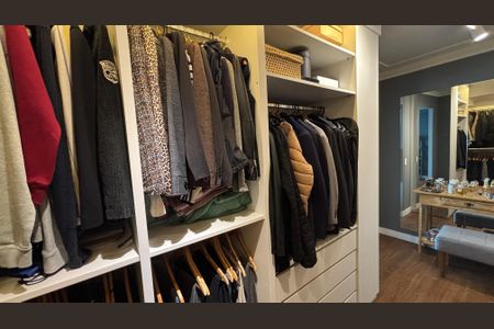 Apartamento à venda com 300m², 3 quartos e 5 vagasSuíte 3 Closet