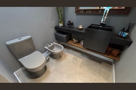 Apartamento à venda com 300m², 3 quartos e 5 vagasLavabo