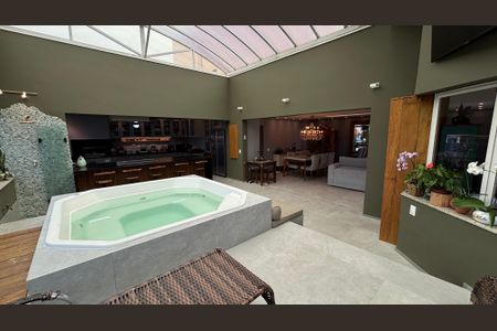 Apartamento à venda com 300m², 3 quartos e 5 vagasCobertura - Hidromassagem
