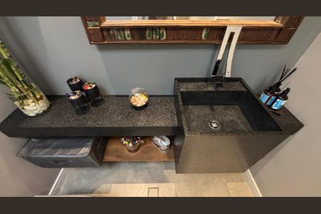 Apartamento à venda com 300m², 3 quartos e 5 vagasLavabo