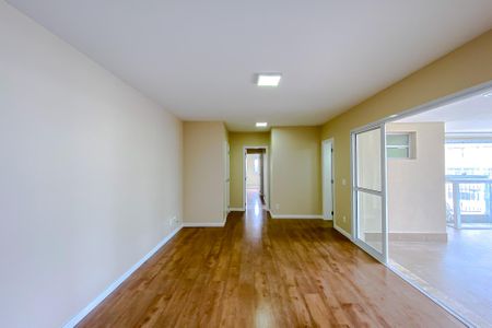 Apartamento para alugar com 122m², 3 quartos e 2 vagasSala