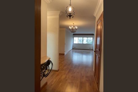Apartamento à venda com 191m², 4 quartos e 2 vagas Apartamento à venda com 191m², 4 quartos e 2 vagasFoto 02