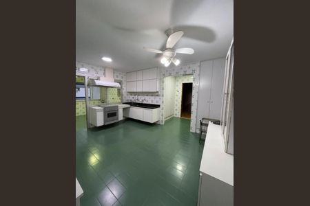 Apartamento à venda com 191m², 4 quartos e 2 vagas Apartamento à venda com 191m², 4 quartos e 2 vagasFoto 11