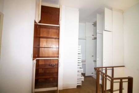 Apartamento para alugar com 75m², 1 quarto e 1 vagaCloset da suíte