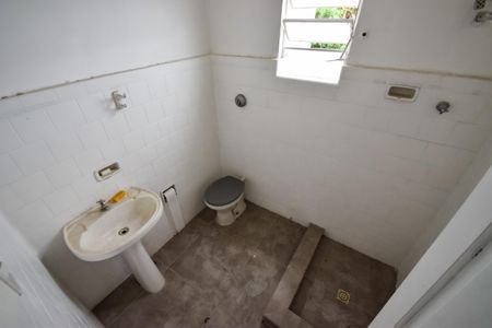 Casa à venda com 150m², 2 quartos e 2 vagasBanheiro