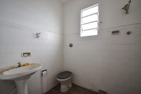 Casa à venda com 150m², 2 quartos e 2 vagasBanheiro