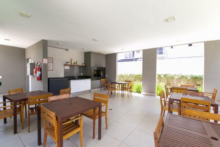 Apartamento para alugar com 44m², 2 quartos e sem vagaÁrea comum - Churrasqueira