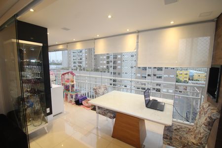 Apartamento à venda com 89m², 3 quartos e 2 vagasSala/Cozinha