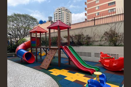 Apartamento para alugar com 120m², 3 quartos e 2 vagas Apartamento para alugar com 120m², 3 quartos e 2 vagasÁrea comum - Playground