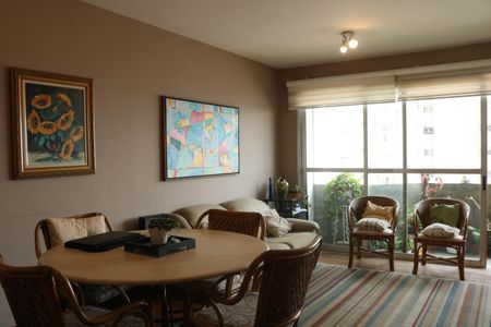 Apartamento para alugar com 120m², 3 quartos e 2 vagasSala